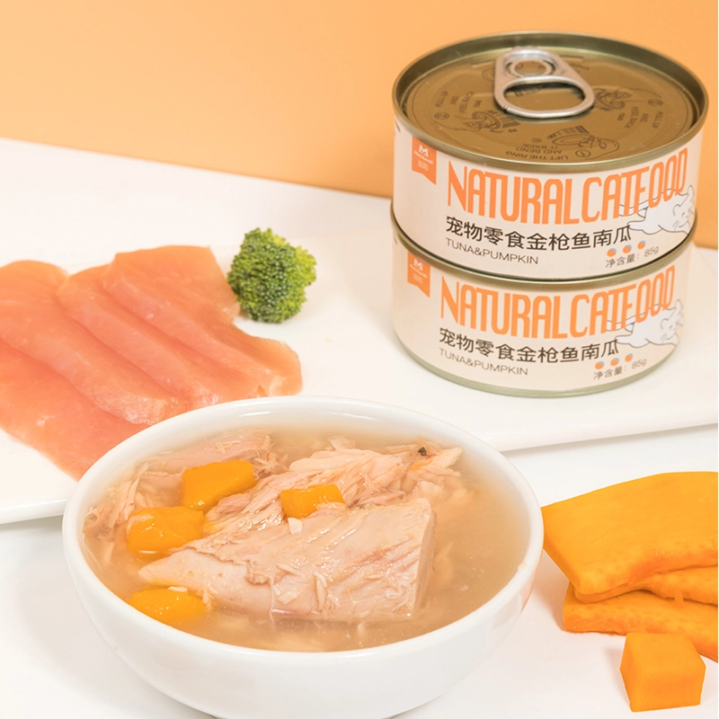 Canned cat food with tuna and pumpkin
