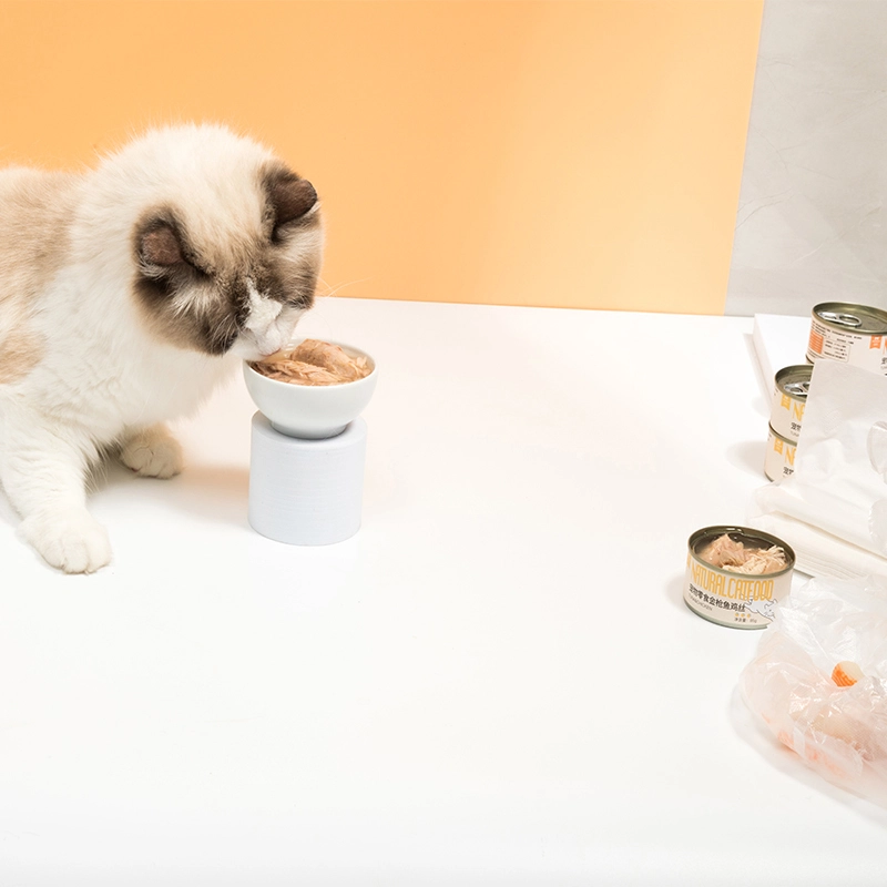 shredded chicken in broth for cats