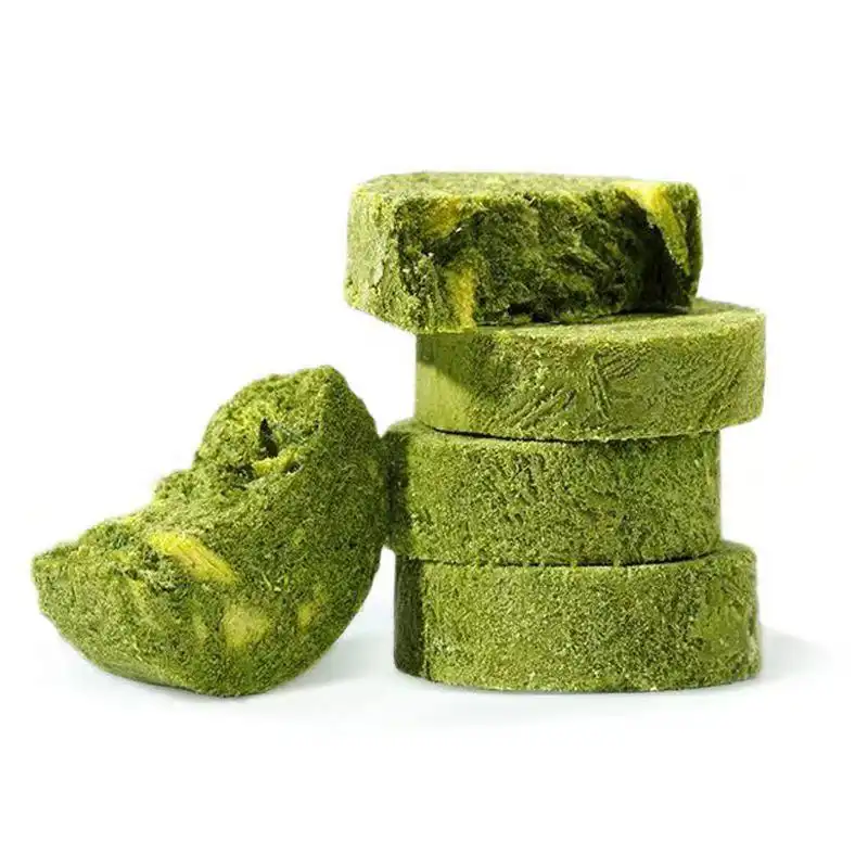 freeze-dried cat grass biscuits