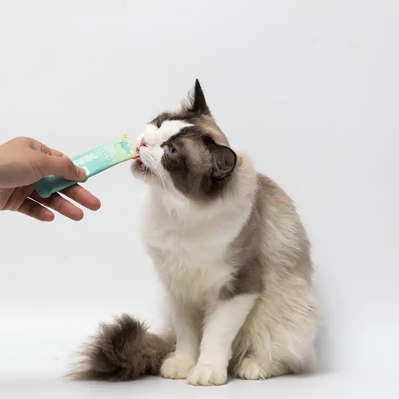 chicken with krill for cats