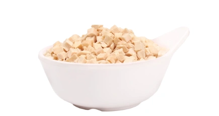 Freeze-Dried vs. Traditional Dog Chicken Cubes Which Is Better for Your Pet？